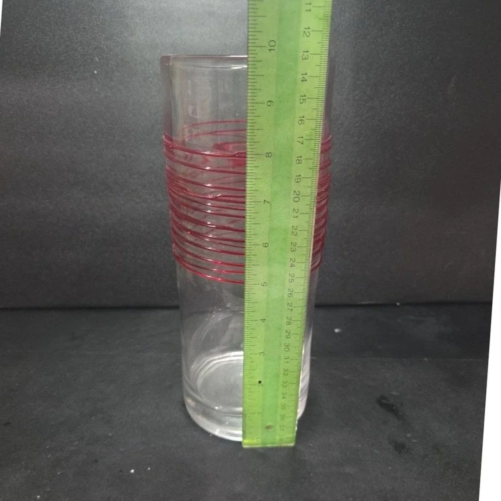 Pier 1 Imports Red‎ Swirline Glass Vase, Vintage Handcrafted Flower Display